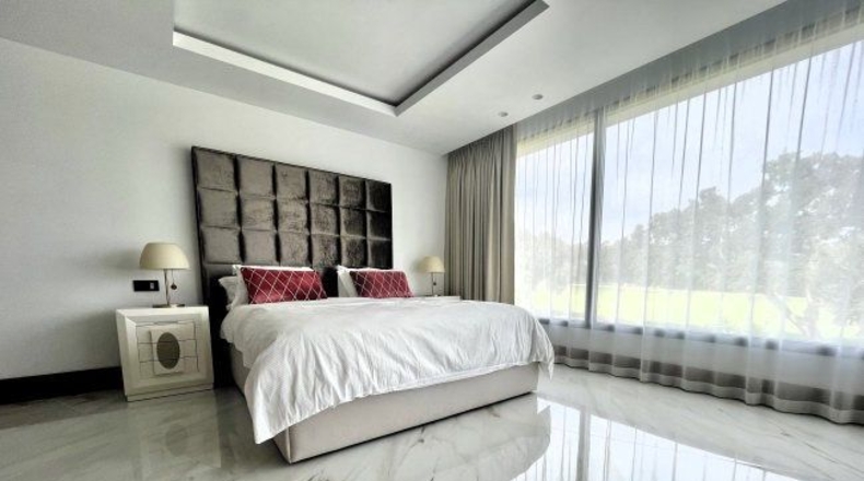 Cadiz - San Roque - 3700m2