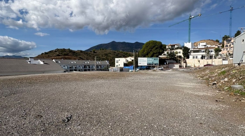 Málaga - Fuengirola - 3600m2