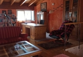 Таунхаус с участком на продажу в городе Miranda de Ebro. Фото