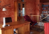 Таунхаус с участком на продажу в городе Miranda de Ebro. Фото