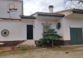 Casa de campo con terreno en venta en Valdepeñas ref: TR385165 foto