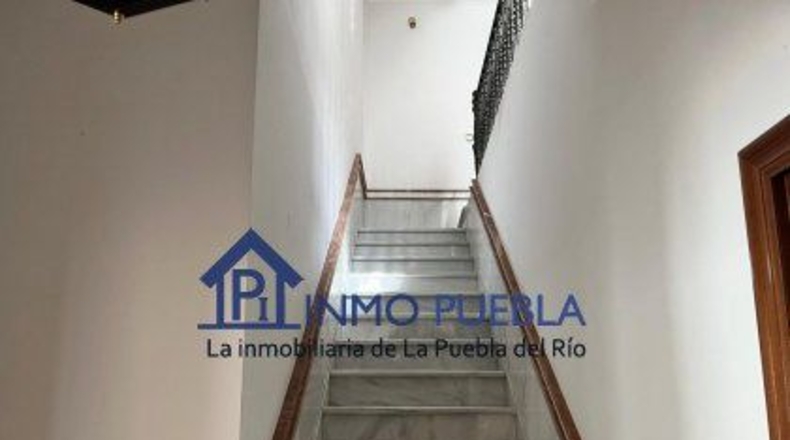 Seville - La Puebla del Río - 220m2