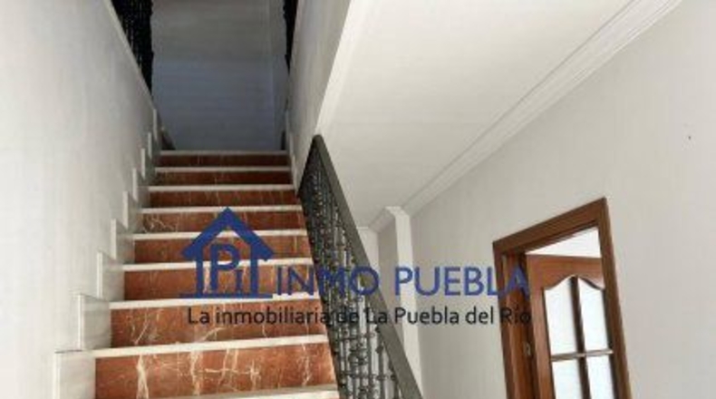 Seville - La Puebla del Río - 220m2