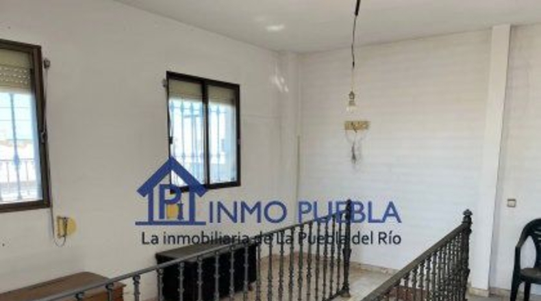 Seville - La Puebla del Río - 220m2