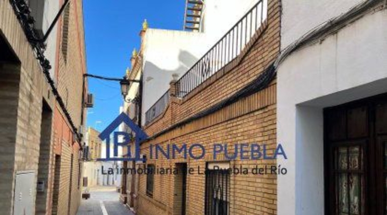 Seville - La Puebla del Río - 220m2