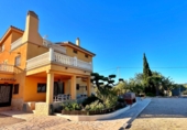 Chalet independiente con terreno en venta en Camarles ref: TR386861 foto