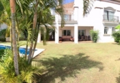 Casa de poble en lloguer a Marbella ref.: TR387818 foto
