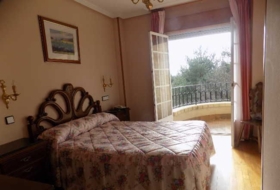 Villafranca del Bierzo 1235&nbsp;м²