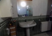 Отдельно стоящий дом с участком на продажу в городе Асторга. Фото