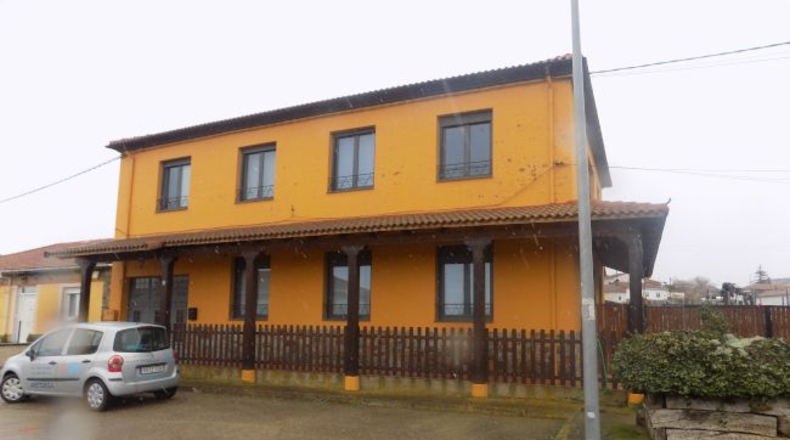 León - Villaobispo de Otero - 1457m2