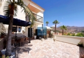 Chalet adosado con terreno en venta en la España, Almuñécar, ref: TR387798 foto
