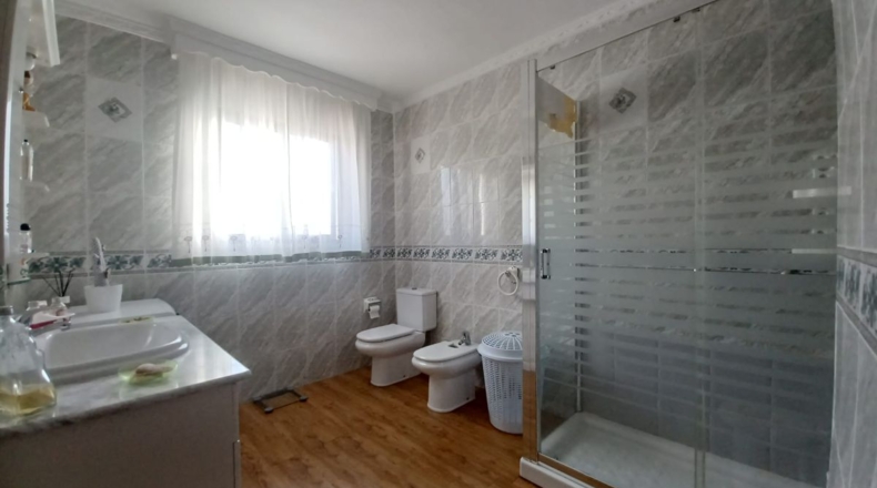 Granada - Лоха - 2000m2