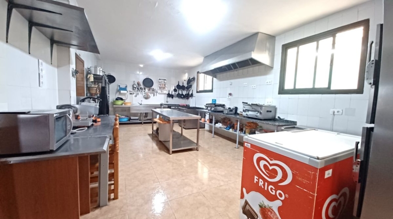 Granada - Лоха - 2000m2