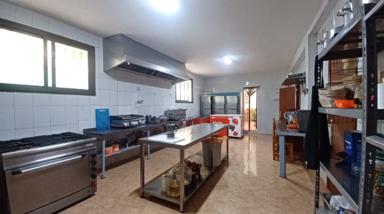 Granada - Лоха - 2000m2