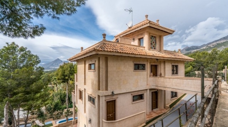 Comunidad de Madrid - Alcalá de Henares - 1200m2