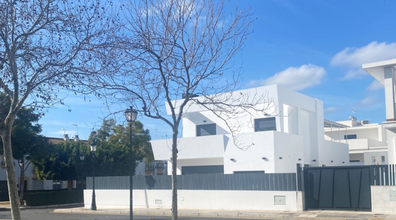 Huelva - Lepe - 360m2