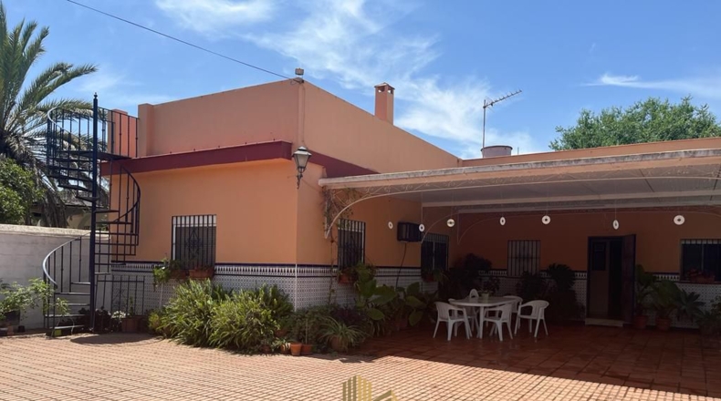 Sevilla - Alcalá de Guadaíra - 2600m2