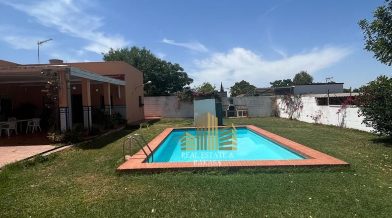 Sevilla - Alcalá de Guadaíra - 2600m2