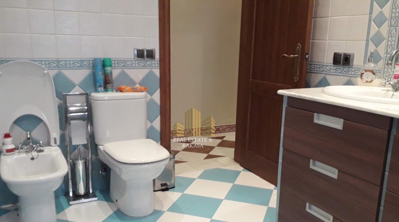Sevilla - Alcalá de Guadaíra - 220m2