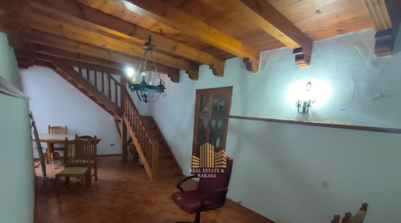 Sevilla - Алькала-де-Гуадаира - 191m2