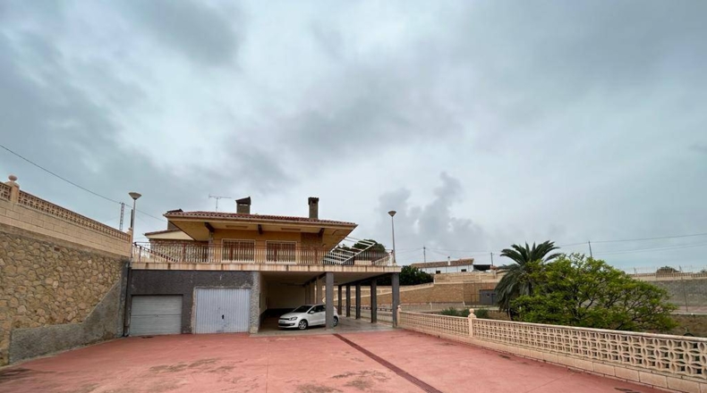 Albacete - Albacete - 3750m2