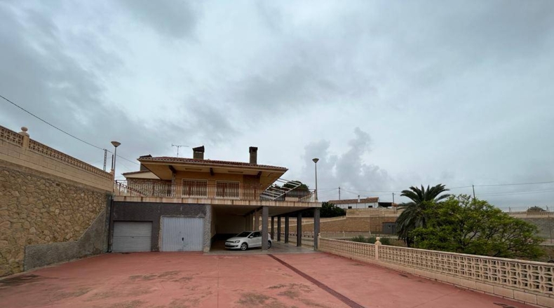 Albacete - Albacete - 3750m2