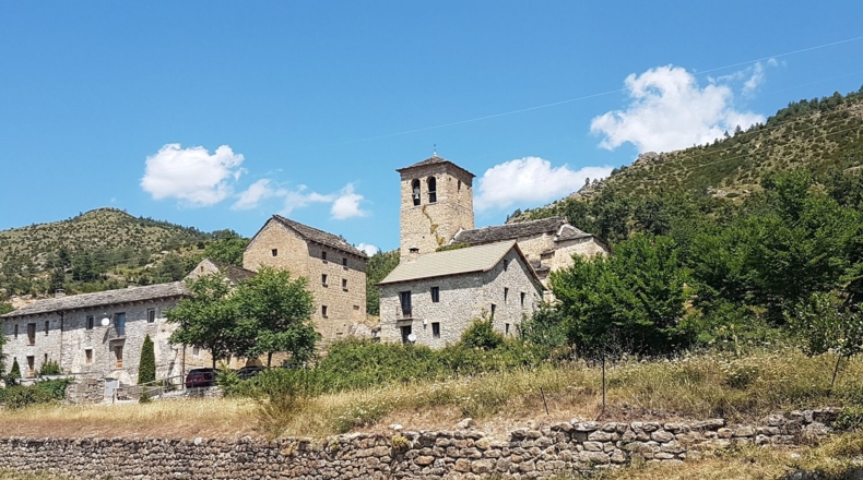 Huesca - Sabiñánigo - 2300m2