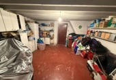 Отдельно стоящий дом с участком на продажу в городе Argoños. Фото