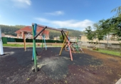 Отдельно стоящий дом с участком на продажу в городе Argoños. Фото