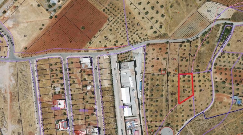 Granada - Huétor Vega - 1482m2