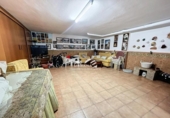Отдельно стоящий дом с участком на продажу в городе Lucena Фото