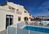 Chalet independiente con terreno en venta en la España, Orihuela, ref: TR383993 foto