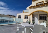 Chalet independiente con terreno en venta en la España, Orihuela, ref: TR383993 foto