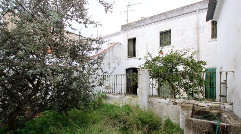 Badajoz - Пуэбла-де-ла-Касада - 601m2