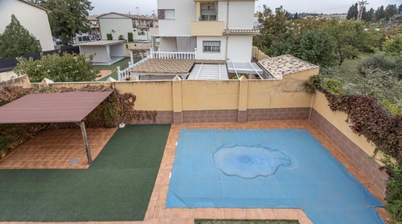 Granada - Peligros - 461m2