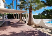 Chalet independiente con terreno en venta en la España, Madrid, ref: TR388404 foto