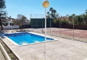 Chalet independiente con terreno en venta en la España, Madrid, ref: TR388404 foto