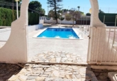 Chalet independiente con terreno en venta en la España, Madrid, ref: TR388404 foto