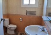 Chalet independiente con terreno en venta en la España, Madrid, ref: TR388404 foto