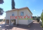 Chalet independiente con terreno en venta en la España, Elche, ref: TR387931 foto