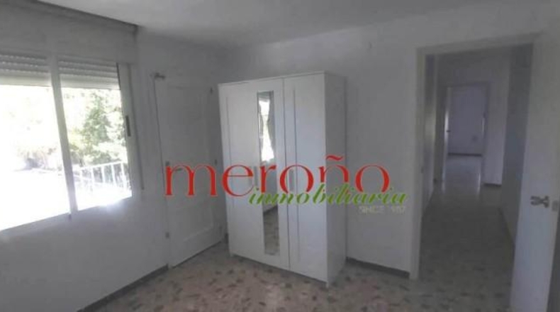Аликанте - Elche - 1599m2