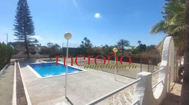 Аликанте - Elche - 1599m2