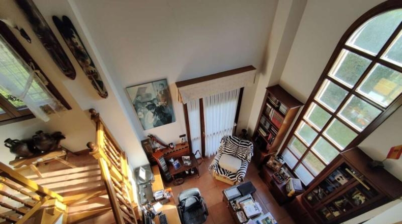 Burgos - Urbanización Uralde - 700m2