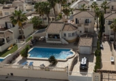 Chalet independiente con terreno en venta en la España, Orihuela, ref: TR384190 foto