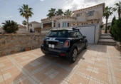 Chalet independiente con terreno en venta en la España, Orihuela, ref: TR384190 foto