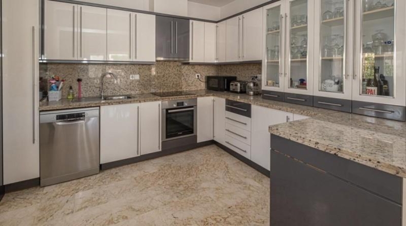 Alicante - Orihuela - 350m2