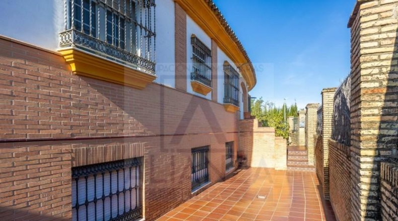 Sevilla - Valencina de la Concepción - 616m2
