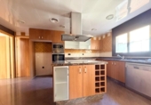 Chalet independiente con terreno en venta en la España, Calafell, ref: TR384833 foto