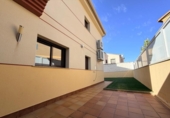 Chalet independiente con terreno en venta en la España, Calafell, ref: TR384833 foto