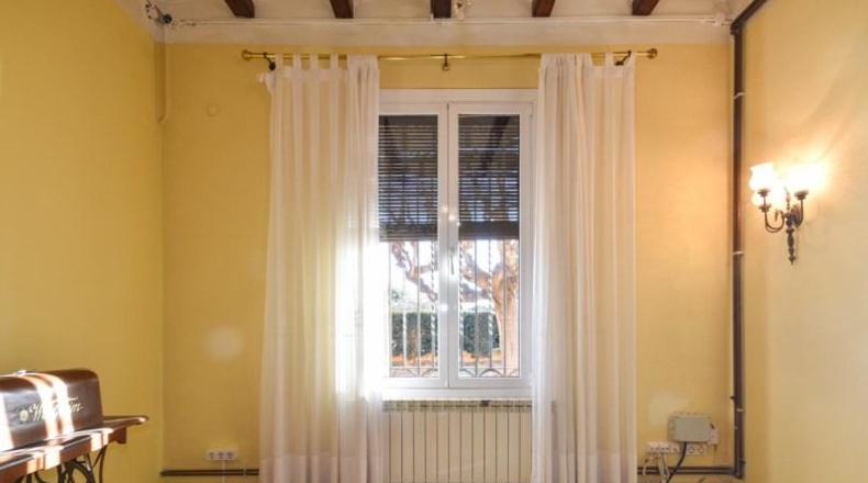 Барселона - Sant Andreu de Llavaneres - 1651m2
